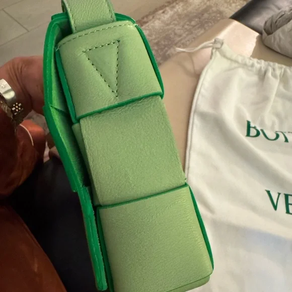 Bottega Veneta Cassette leather crossbody bag - Picture 12 of 13